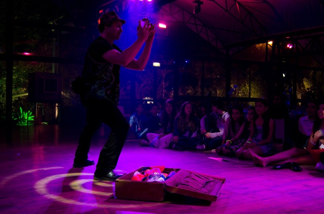 10% הנחה בהזמנת מופע לייזר, אש ואור